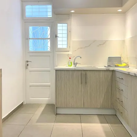 Uoohome7 Garden One Bedroom Apartment *